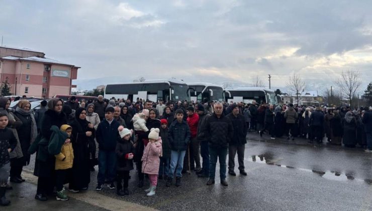 Umre Kafilesi Dualarla Kutsal Topraklara Uğurlandı