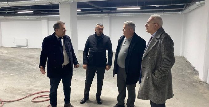 Kaynaşlı’ya Spor Yatırımı Hız Kesmiyor: Yapımı Süren Spor Salonu Yerinde İncelendi
