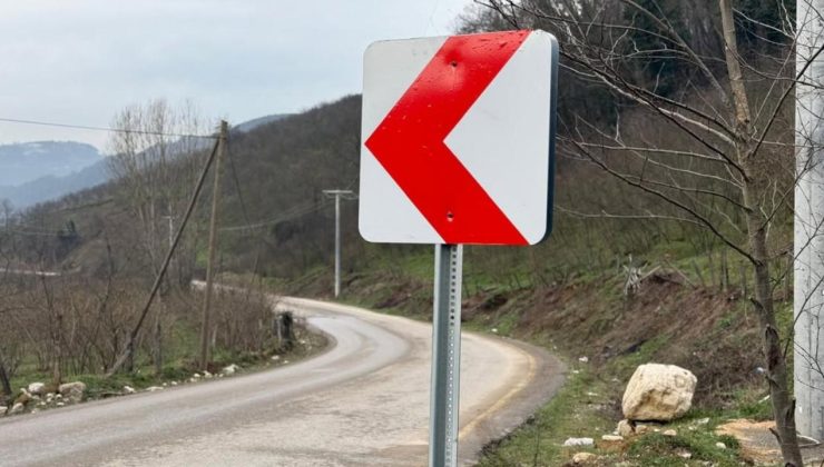 Dokuzdeğirmen–Harmankaya–Büyükmelen Grup Yolunda Tabelandırma Çalışması Yapıldı