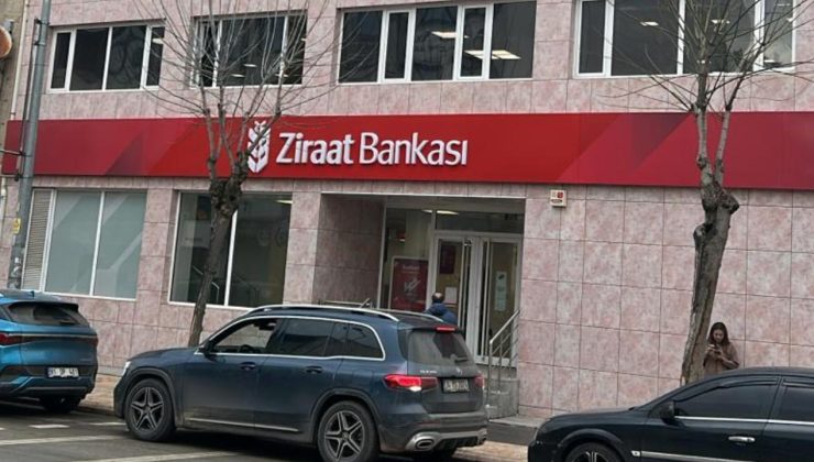 Düzce’de Ziraat Bankası Müşterilerinden Tepki: Hesaptaki Parayı Müşterisine Veremiyor!