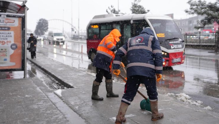 Kar Yağışı Etkisini Artırdı, Düzce Belediyesi Sahaya İndi