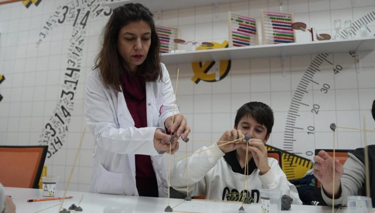 Düzce Belediyesi Bilim Merkezi’nde Ara Tatil Atölyeleri Yoğun İlgi Görüyor