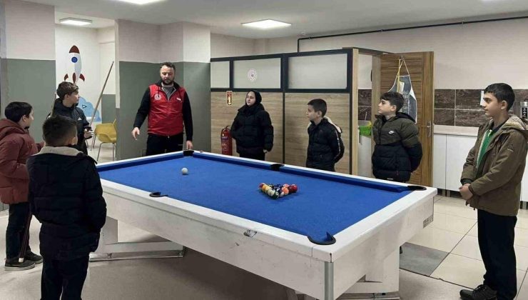 Teyfik İleri İmam Hatip Ortaokulu Öğrencileri Gençlik Merkezinde Doyasıya Eğlendi