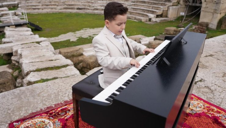 Düzce’nin Gururu: 6 Yaşındaki Piyanist Konuralp’te Tarih Yazdı